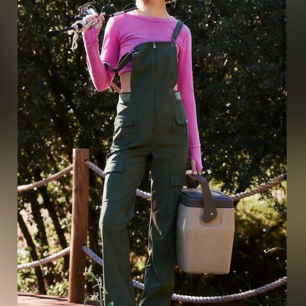 Free People Movement Cascade overalls onesie | olive green | size S